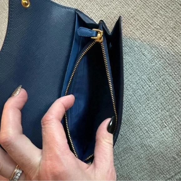 PRADA Saffiano Wave Continental Flap Wallet Bluette & Azzurro - Picture 12 of 15